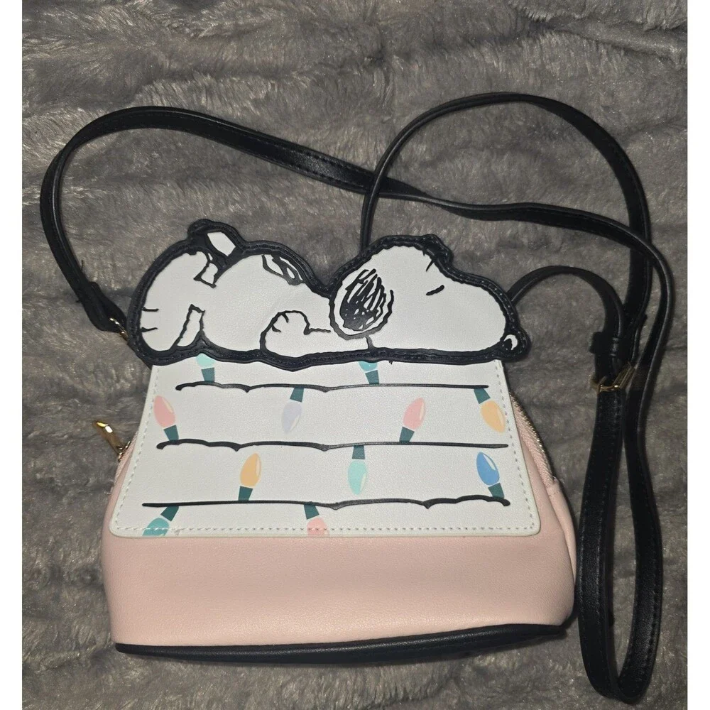 peanuts brand snoopy & doghouse Christmas crossbody bag w/ detachable straps